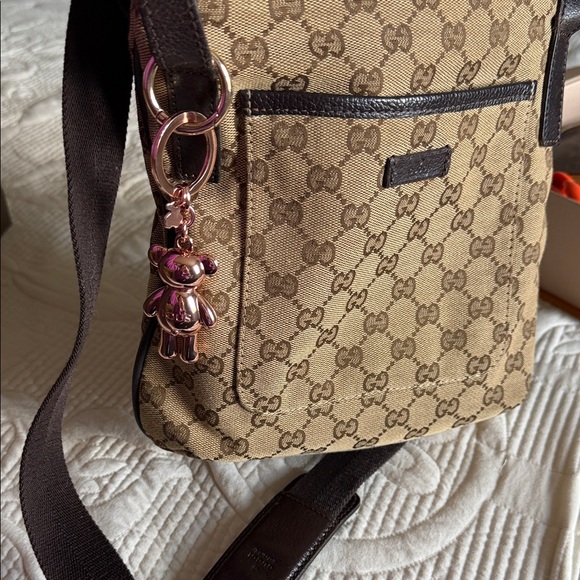 Gucci Tan and Brown Monogram Shoulder Bag - Picture 7 of 14